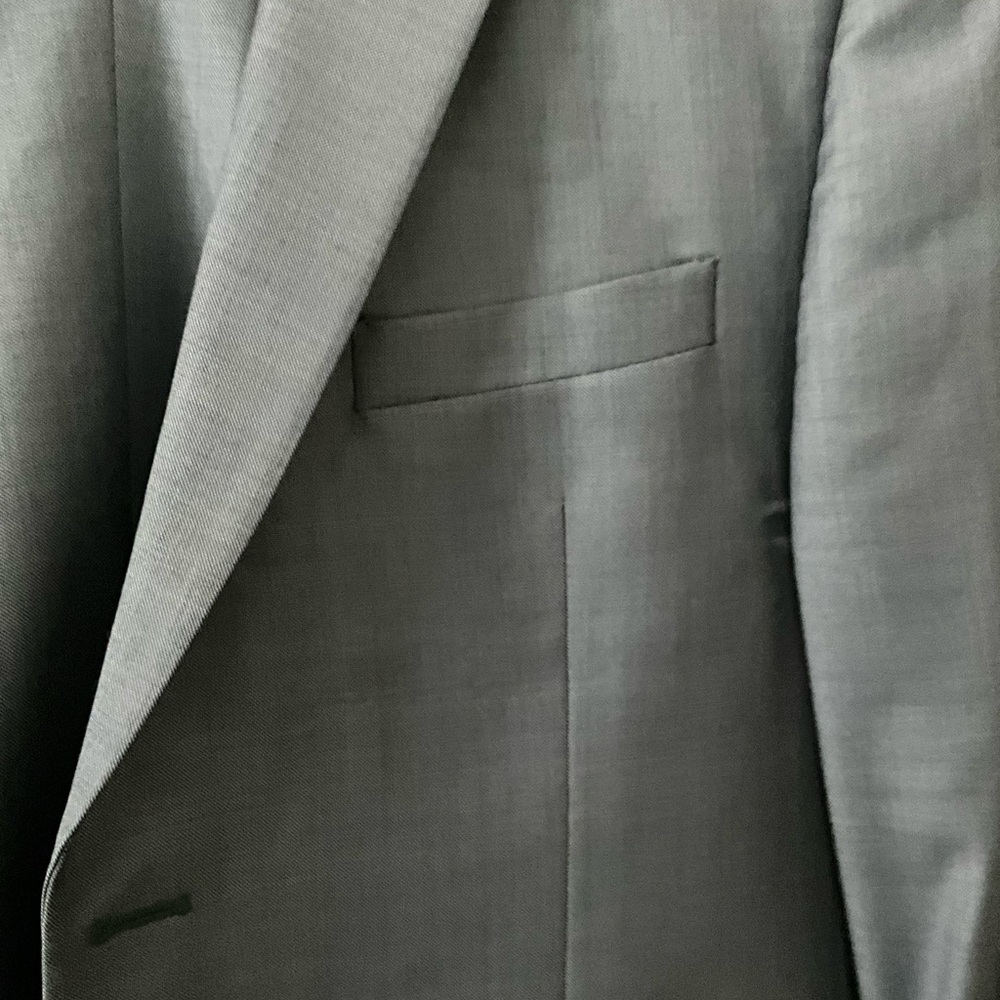 Men's Classic Calvin Klein Blue Suit - used